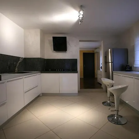 Villa Pina *