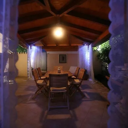 Pina Villa